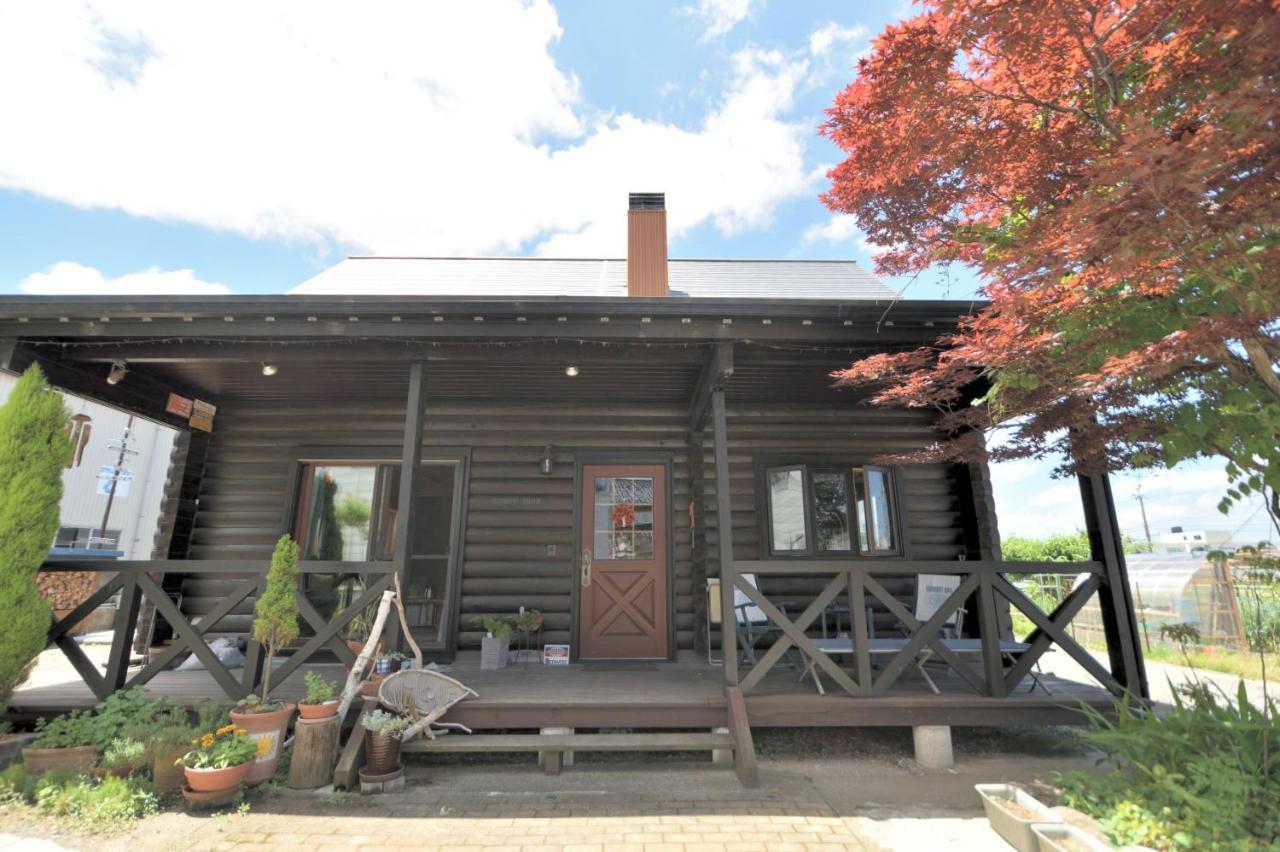 Carrefour Guesthouse カルフール ゲストハウス Toyama Luaran gambar