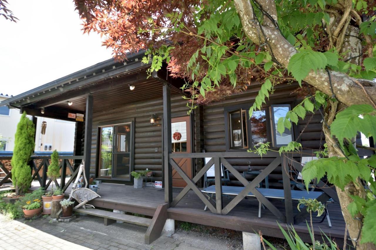 Carrefour Guesthouse カルフール ゲストハウス Toyama Luaran gambar
