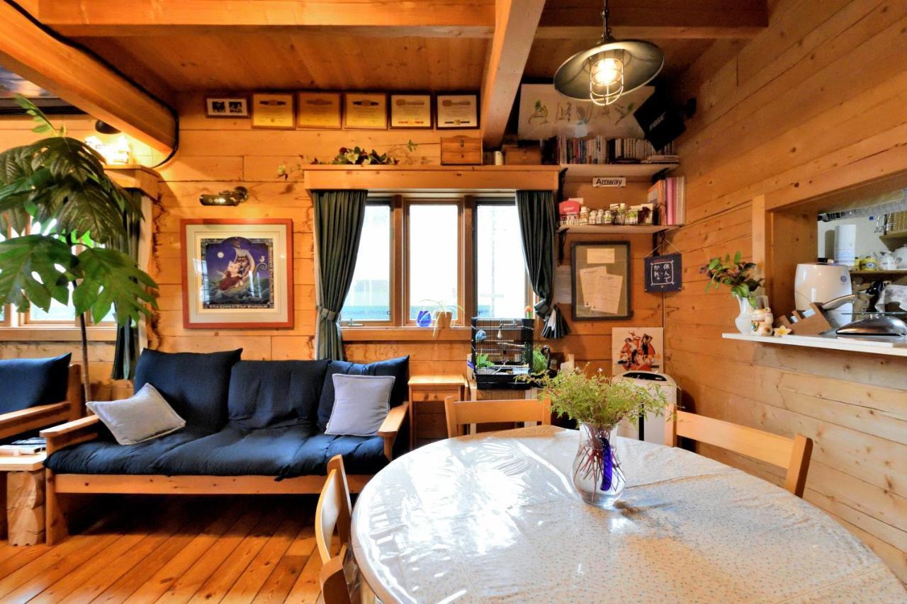 Carrefour Guesthouse カルフール ゲストハウス Toyama Luaran gambar